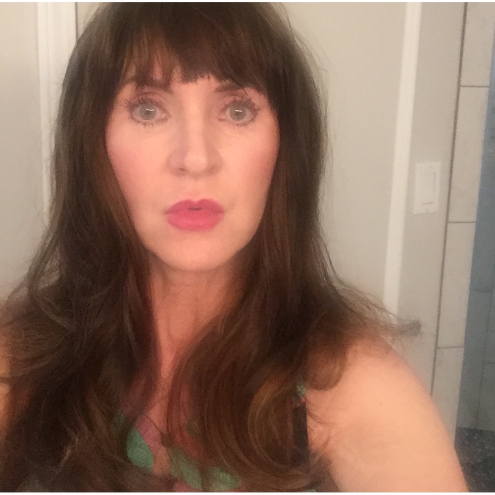 Meet your Posher, Kelley